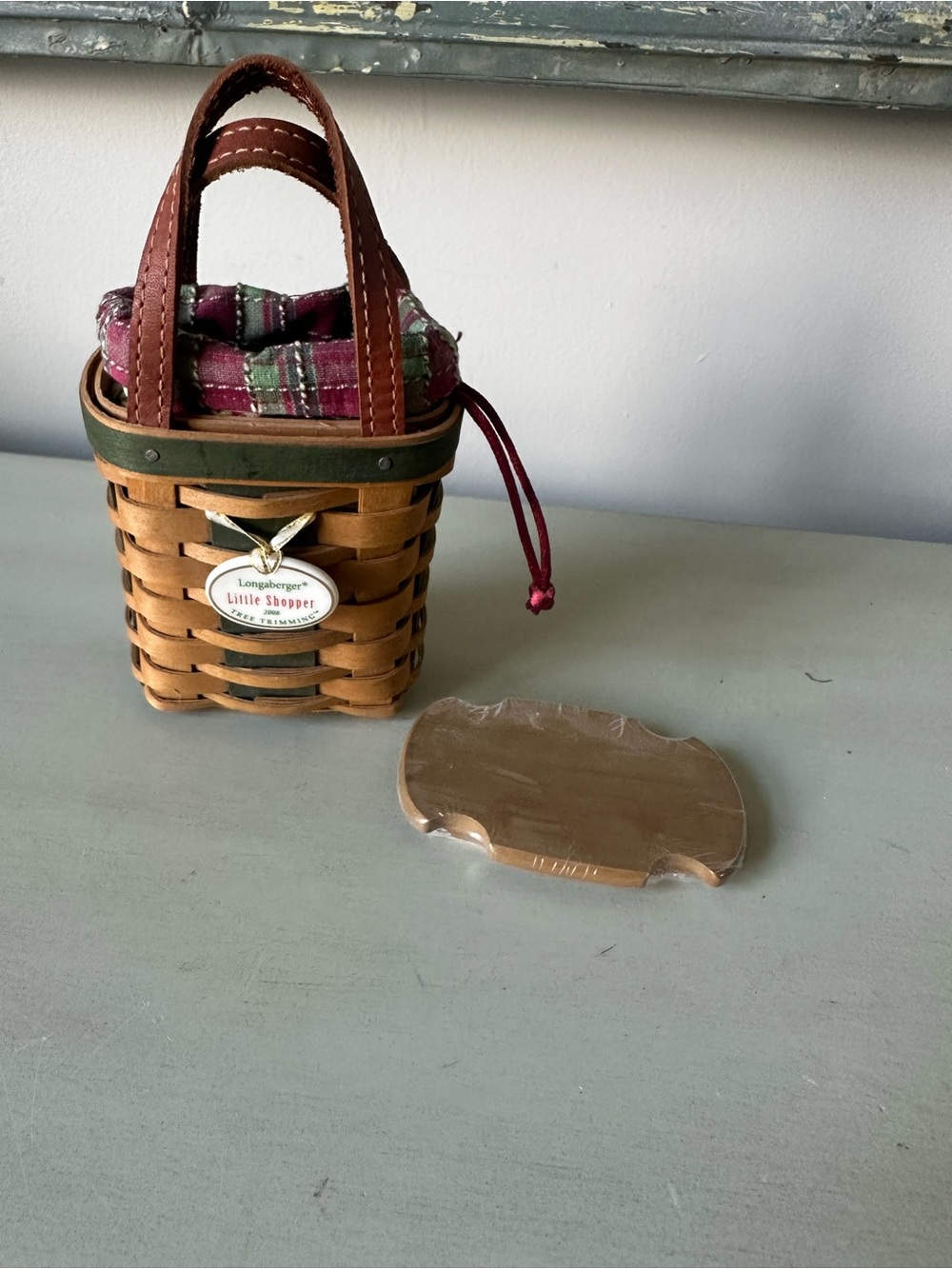 Vintage longaberger tree trimming basket with liner lid tie on little shopper